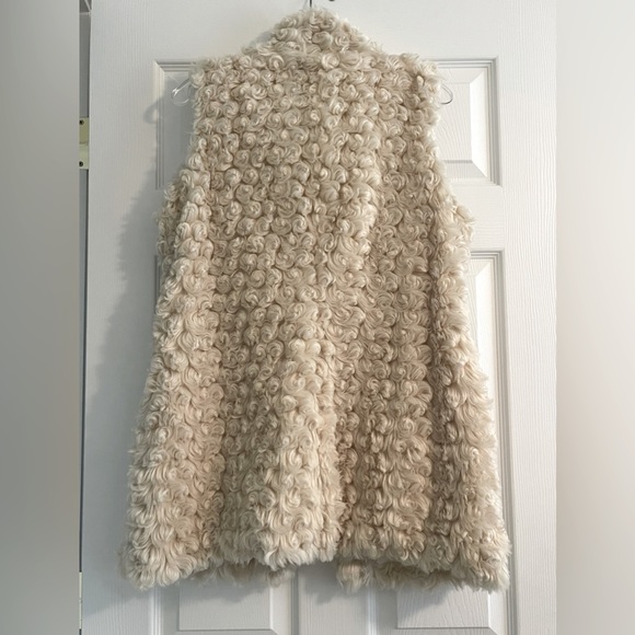 Live A Little Cream Faux Fur Long Vest Large - Picture 2 of 7